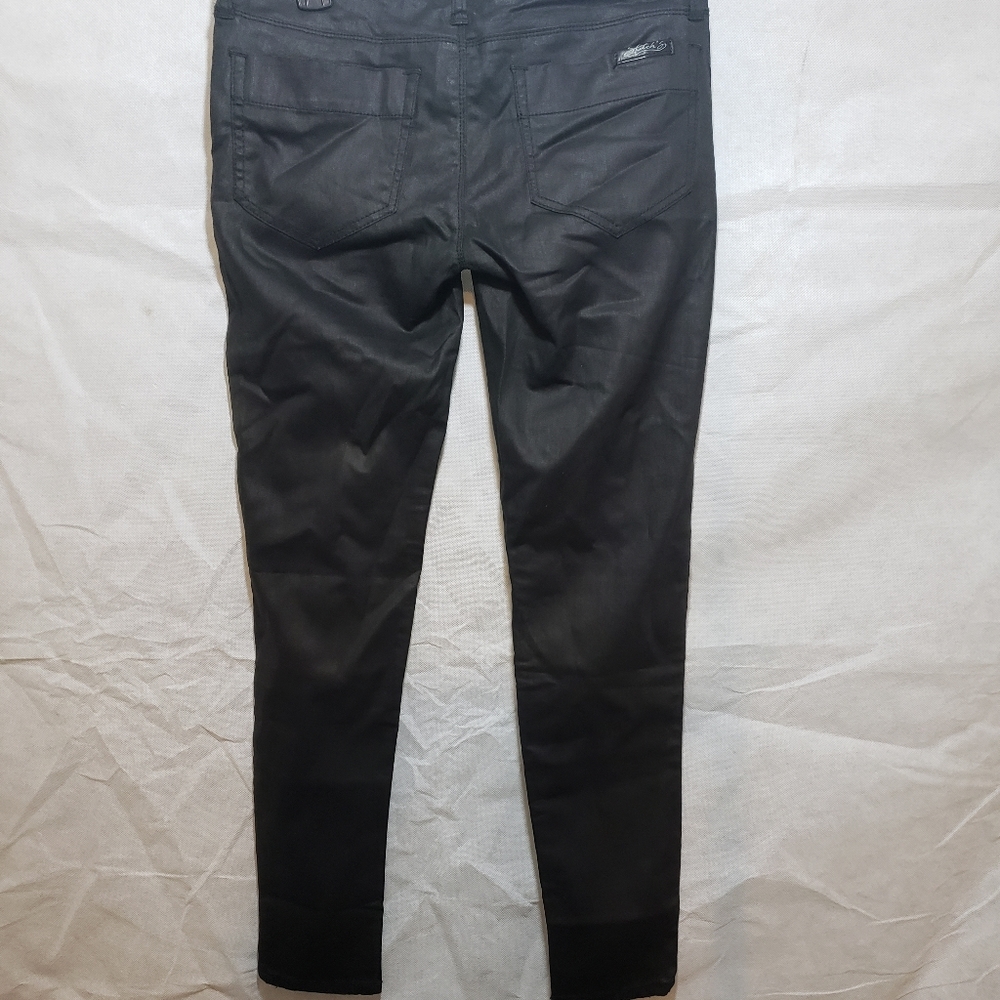 Jeans - Picture 2 of 3